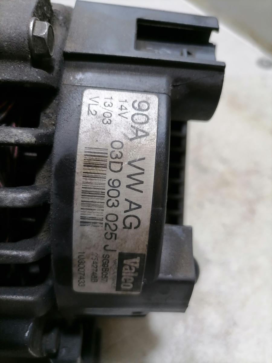 VW Polo 9N original Lichtmaschine Generator 90A 1,2 40kw Bj.2003