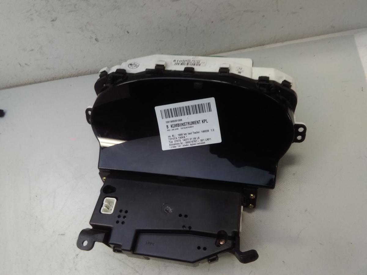 Toyota Yaris original Kombiinstrument Tacho 8380052120 Denso 4573000146 BJ1999