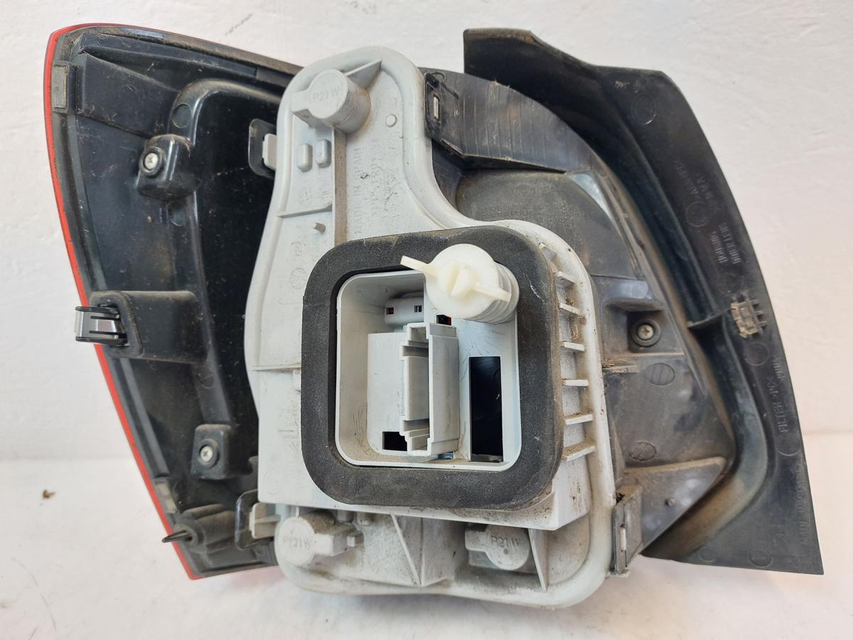 VW Polo 6R Rückleuchte rechts Rücklicht Heckleuchte Schlussleuchte