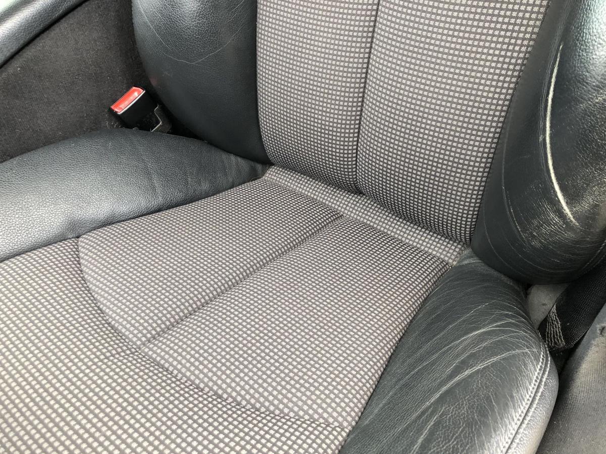 Mercedes E Klasse W211 Sitz vorn links Fahrersitz Teilleder Stoff Heizung