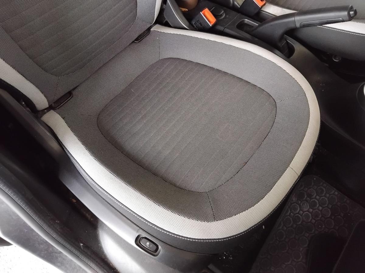Renault Twingo 3 orig Sitz vorn rechts Beifahrersitz Stoff grau beheizt BJ2018