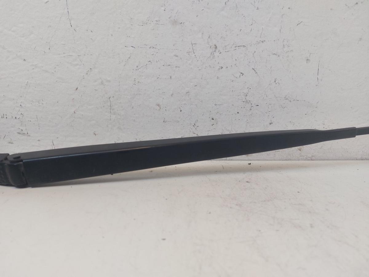 Renault Clio IV X98 TCe90 Wischerarm vorn rechts Scheibenwischerarm