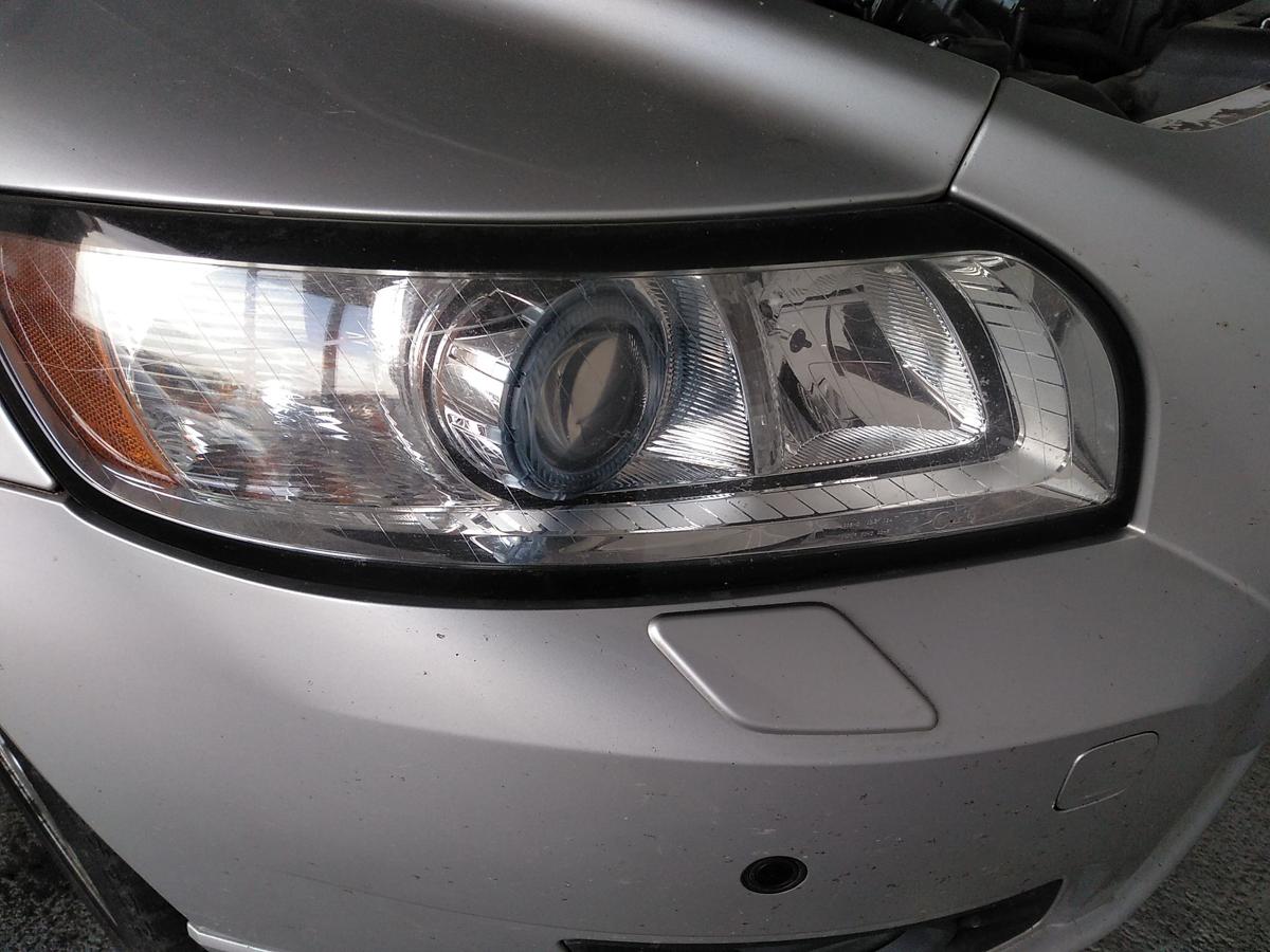 Volvo V50 Facelift original Scheinwerfer rechts Xenon mit Steuergerät Bj.2008
