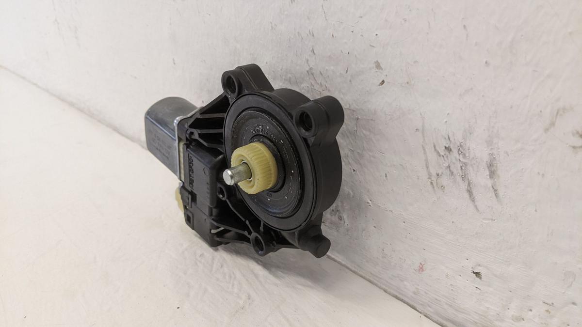 Motor Fensterheber Fensterhebermotor vorn rechts Bosch Ford Fiesta JA8 5 Türer