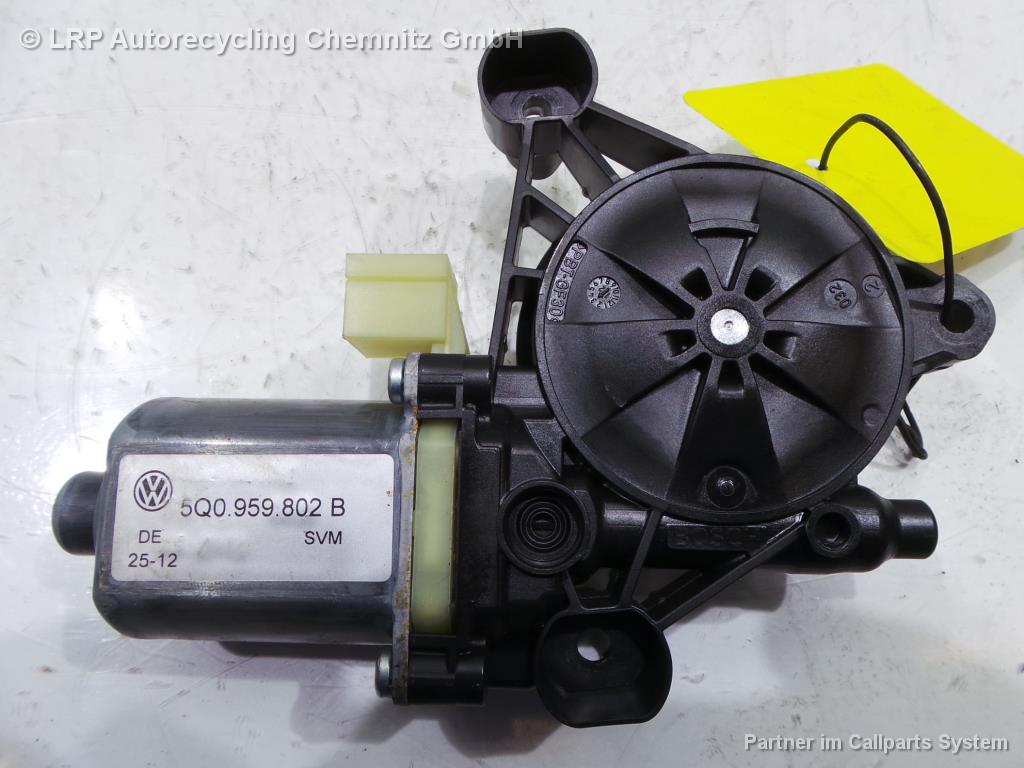 VW Golf 7 VII Bj 2012 Fensterhebermotor vorn rechts 5Q0959802B