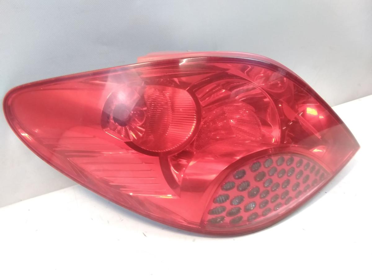 Peugeot 207 original R&uuml;ckleuchte Schlussleuchte links Flie&szlig;heck BJ2007