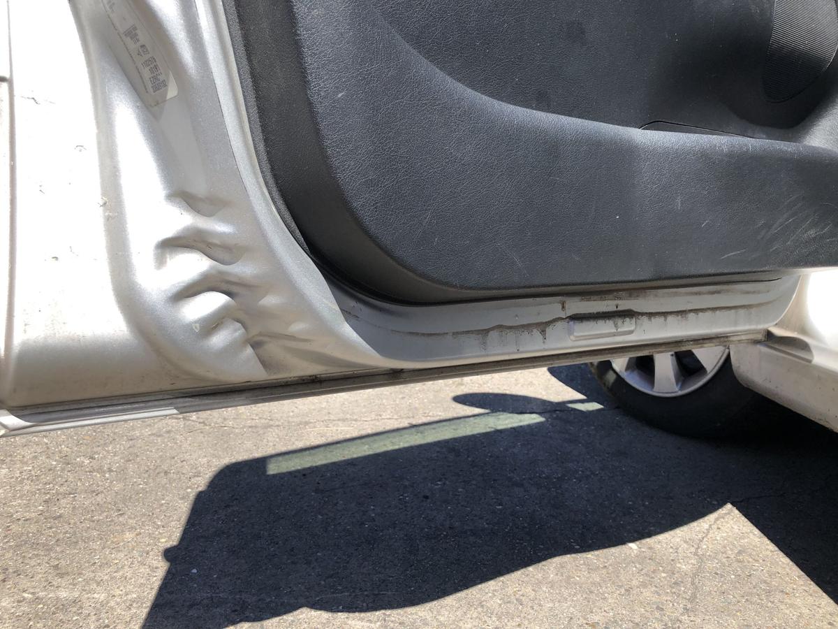 Peugeot 207 WA WC T&uuml;r vorn links Fahrert&uuml;r nur 5 t&uuml;rer Rohbau EZR Aluminiumgrau