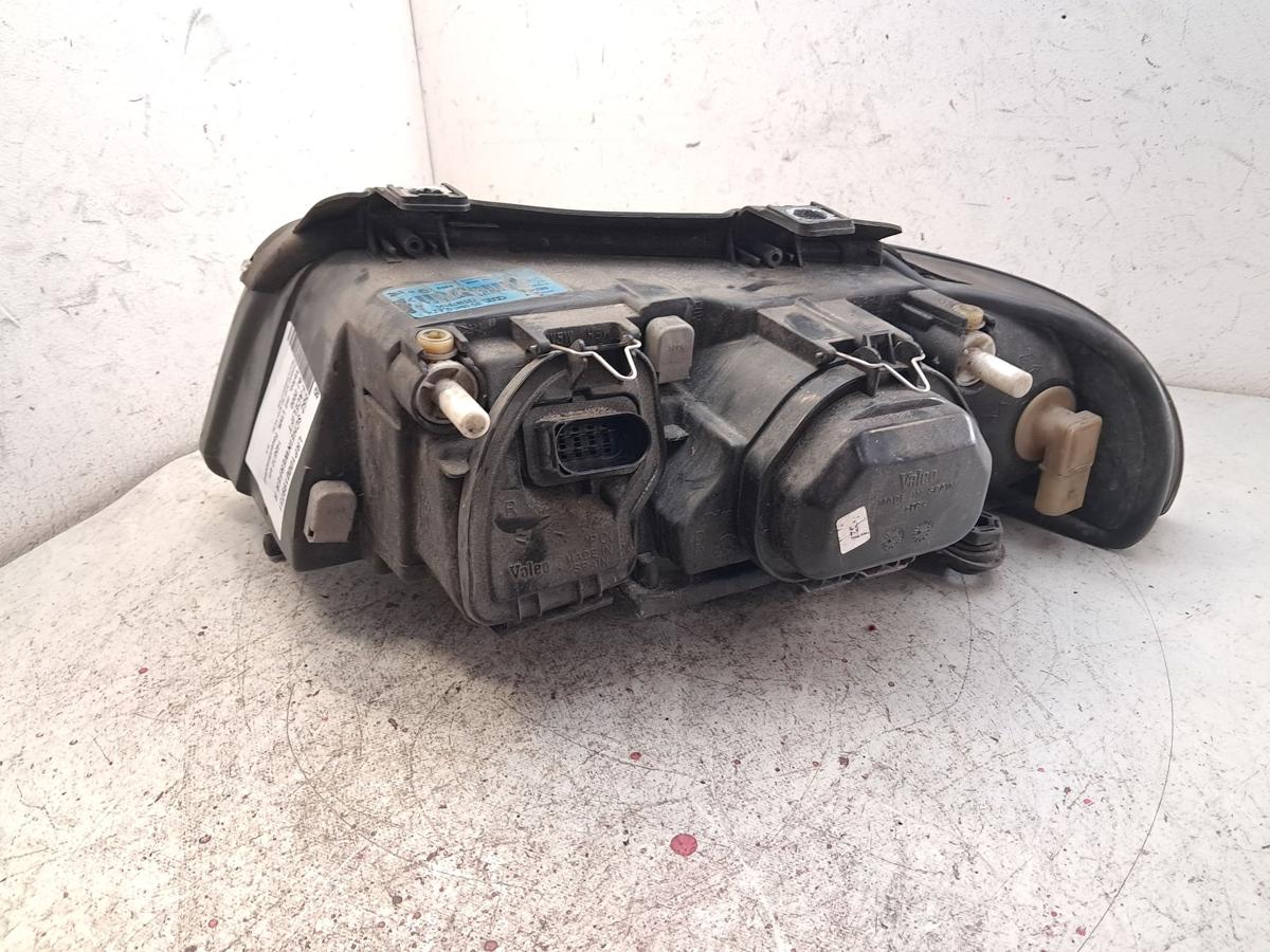 Audi A4 B5 Facelift original Scheinwerfer rechts Valeo mit LWR Bj.2000