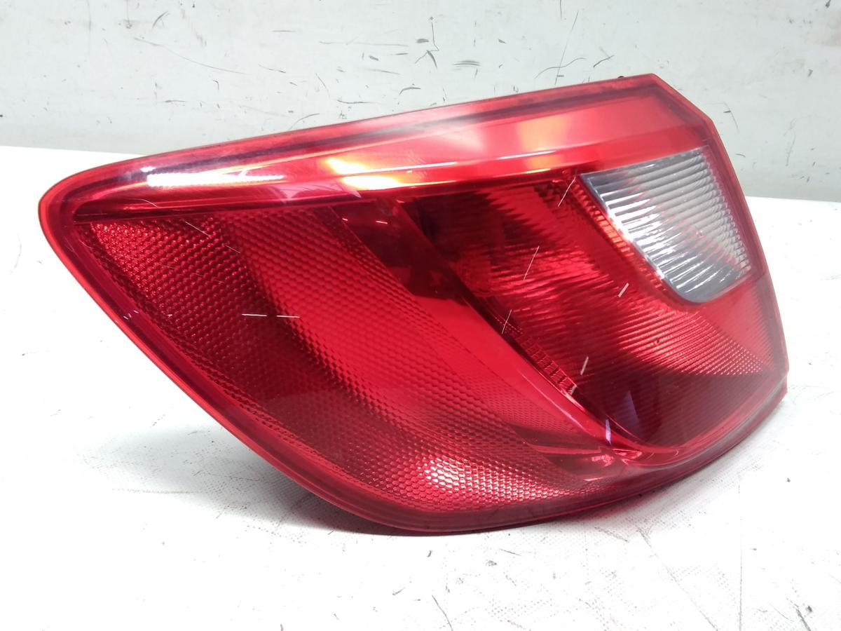 Seat Ibiza ST Kombi 6J original Rückleuchte Heckleuchte links BJ2011