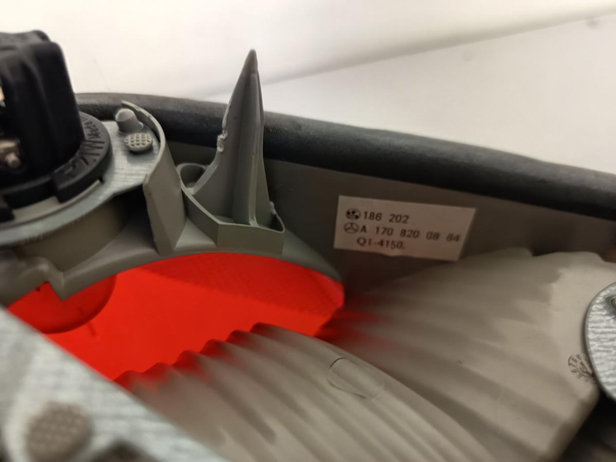 Mercedes SLK R170 Bj 2000 original R&uuml;ck-Schluss-Heckleuchte rechts