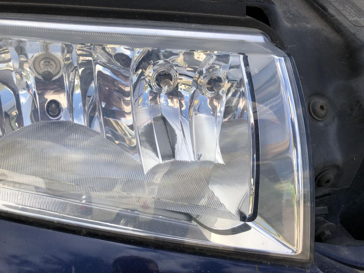 Skoda Fabia 6Y Scheinwerfer rechts Hauptscheinwerfer Halogen HELLA OEM