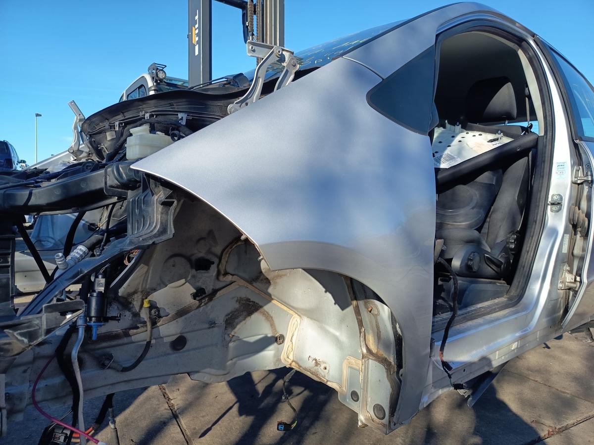 Mercedes A-Klasse W169 original Kotfl&uuml;gel links 761 Silber Bj 2007