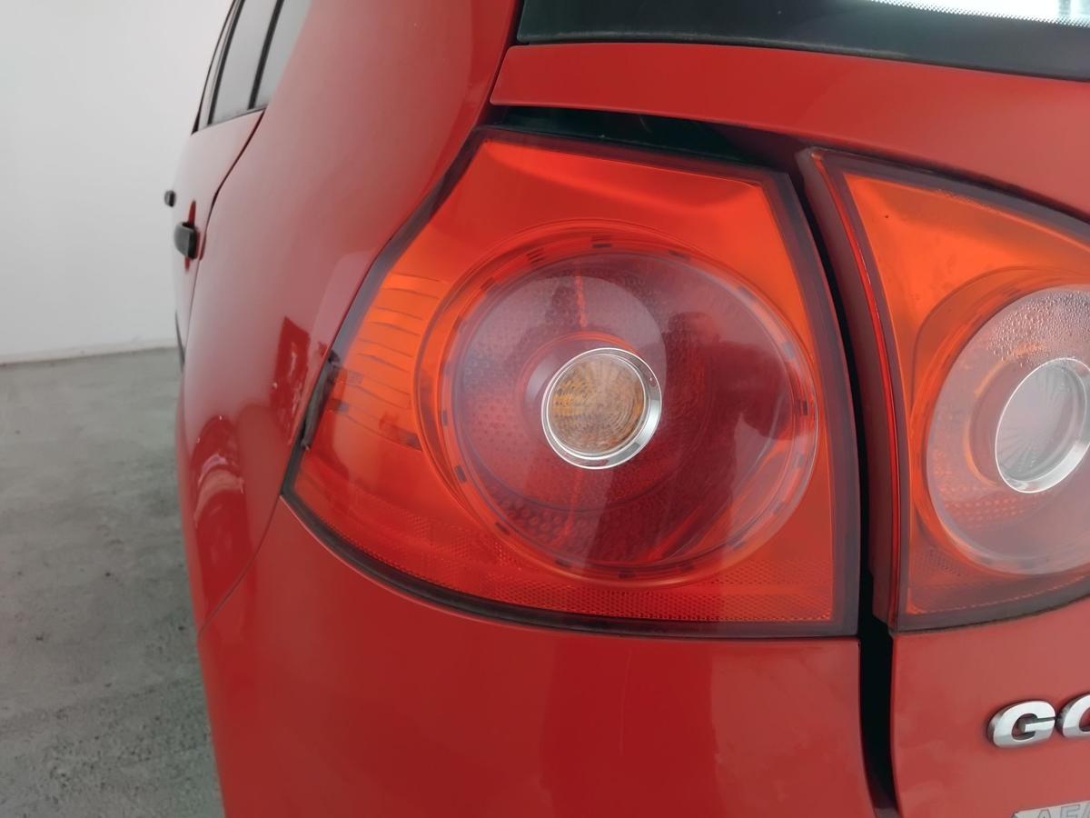 VW Golf 5 1K original R&uuml;ckleuchte Schlussleuchte links aussen Flie&szlig;heck BJ2004