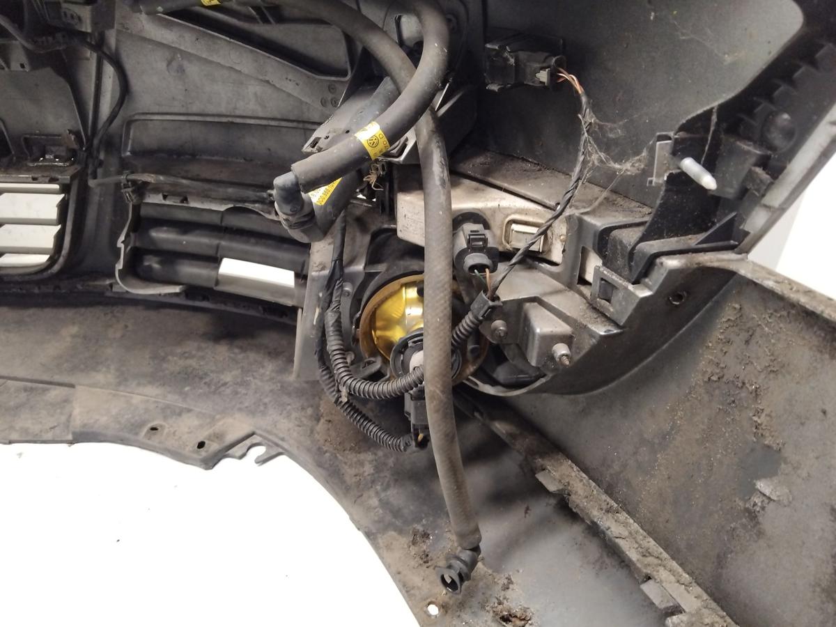 VW Passat 3C B6 original Sto&szlig;f&auml;nger Sto&szlig;stange vorn SRA PDC besch&auml;digt Bj.2010