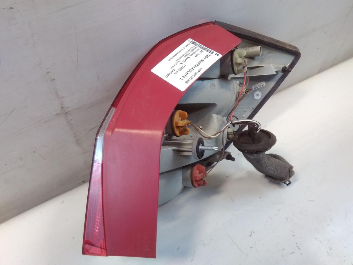 Skoda Fabia 2 5J original R&uuml;ckleuchte Heckleuchte links Kombi & Flie&szlig;heck BJ2009