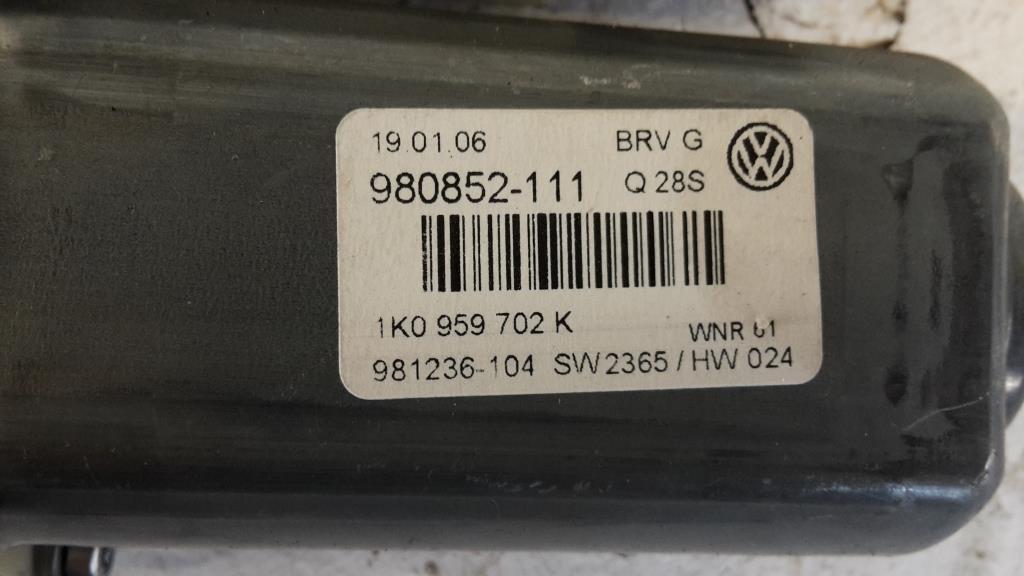 VW Passat 3C Bj.05 original Fensterhebermotor vorn rechts 1K0959702K