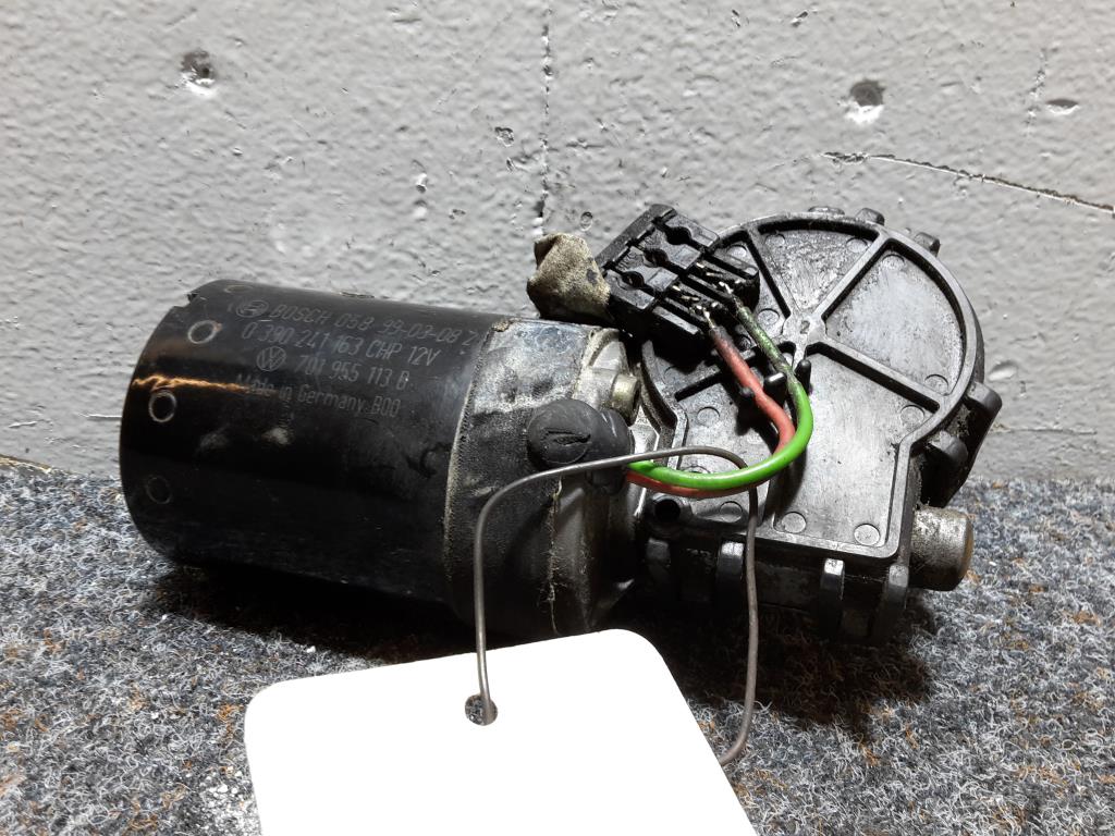 VW T4 BJ 1999 Wischermotor vorn Scheibenwischer Z01955113B Bosch