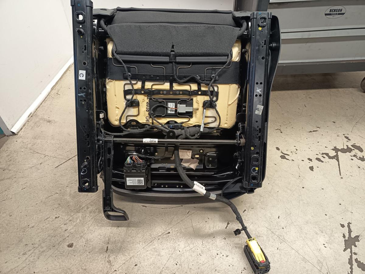 Opel Astra K original Sitz vorne rechts Stoff Sitzheizung Baujahr 2018