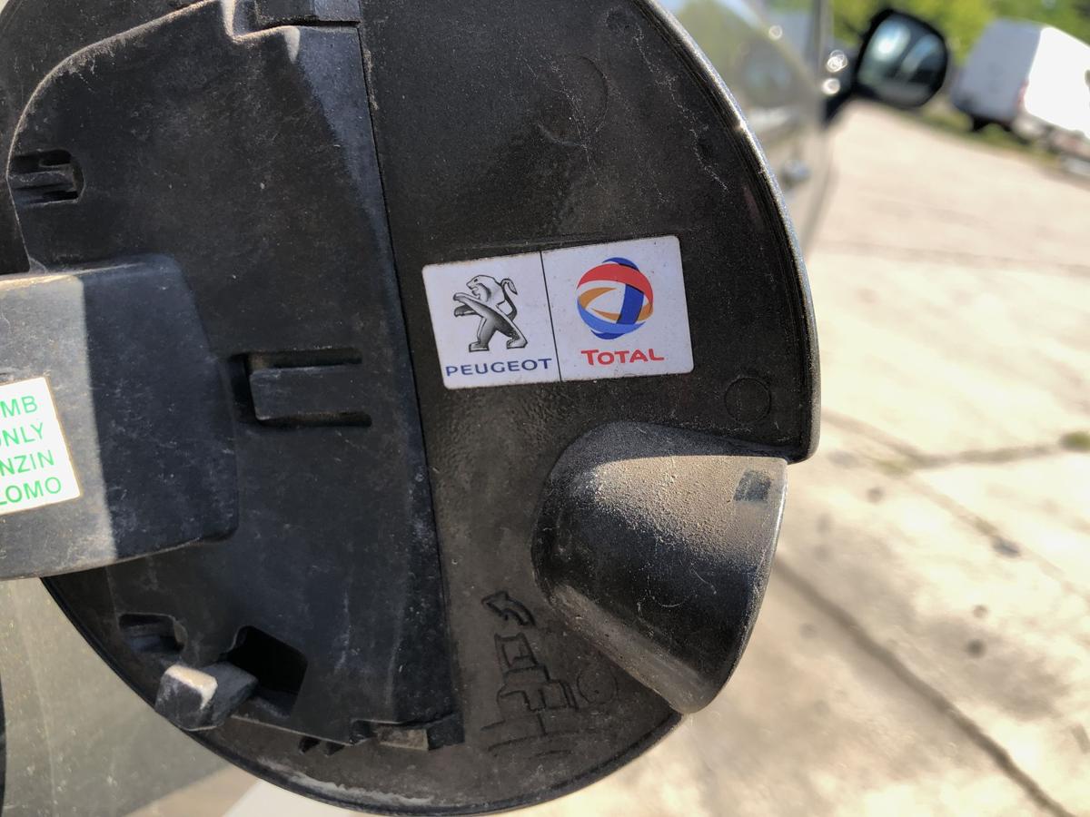 Peugeot 3008 I Typ 0U Tankklappe Tankdeckel Tankverschluss KDK Hickory Braun