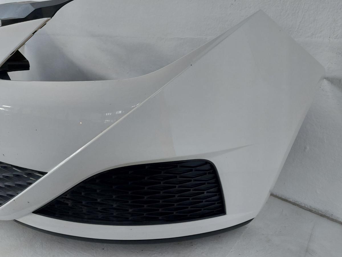 Seat Ibiza 6J Sto&szlig;f&auml;nger vorn Frontsch&uuml;rze LB9A Candywei&szlig; Kratzer rechts