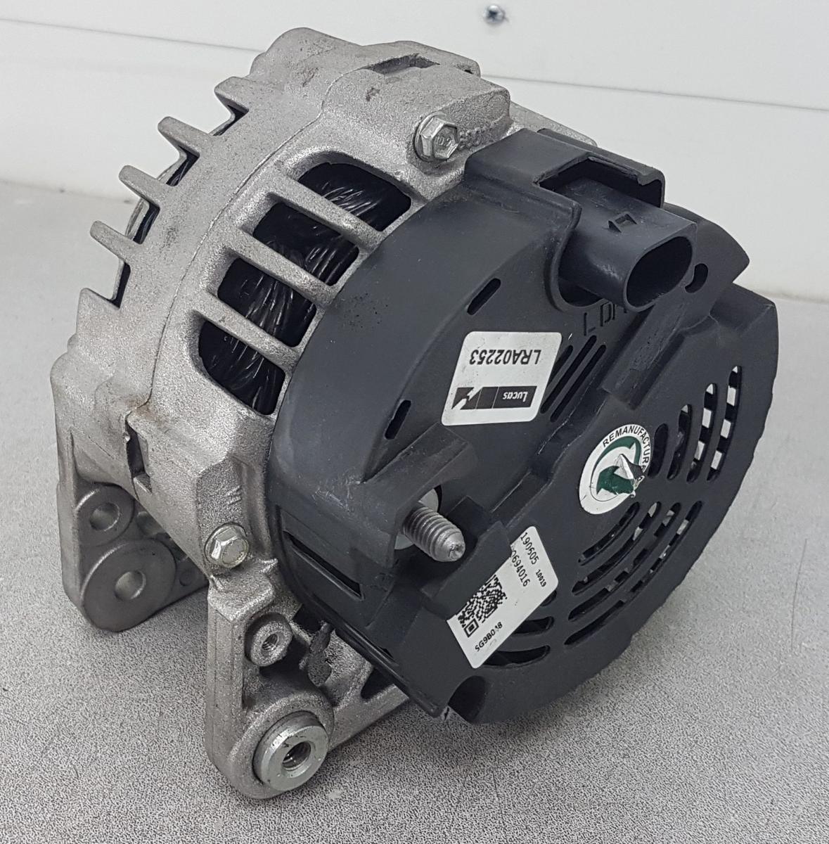 Skoda Fabia 5J Lichtmaschine Generator 90A LRA02253 Bj2013 1,2 51kw CGPA