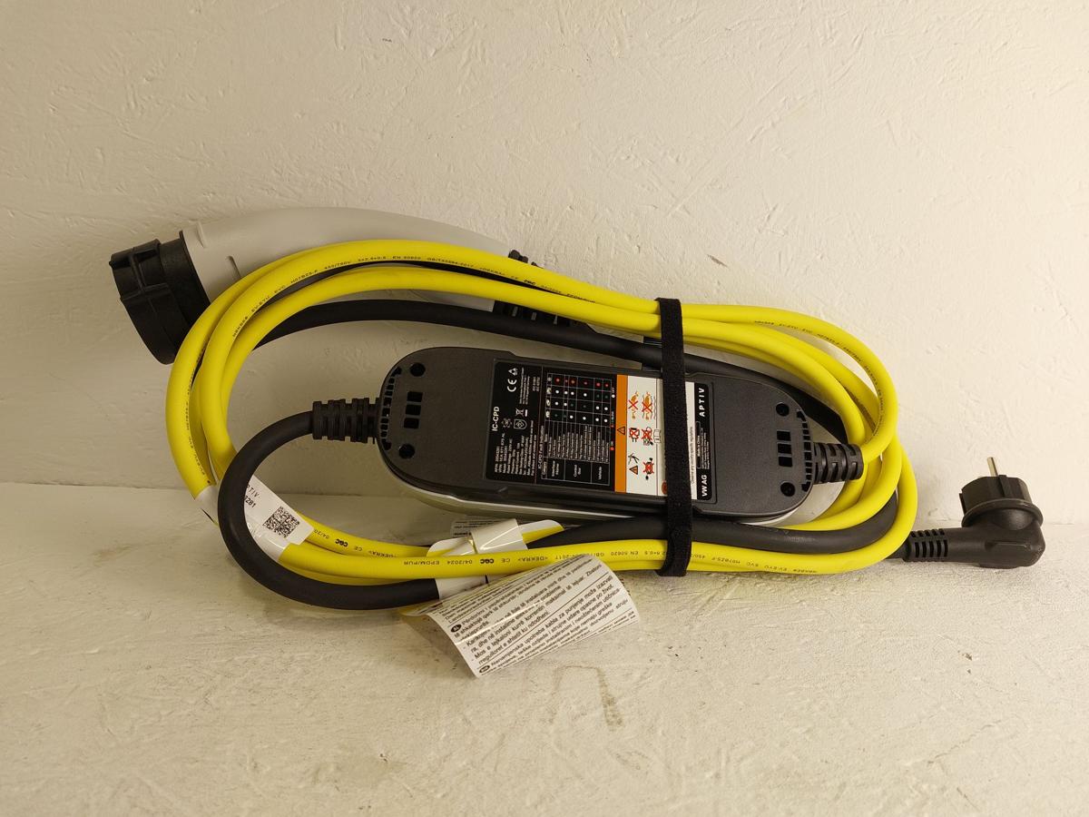 VW Audi Skoda Typ2 E Auto Ladekabel Ladegerät 230V Steckdose Schuko Stecker