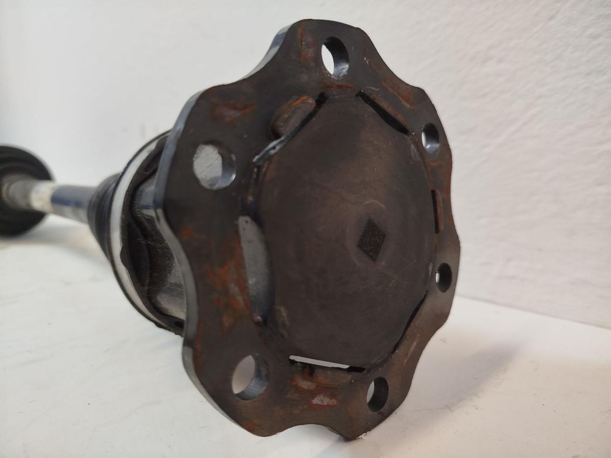 NIO EL6 Elektro SUV Antriebswelle vorn links Gelenkwelle Fahrerseite