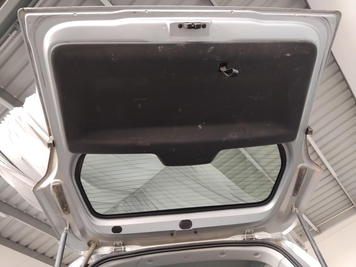 Peugeot Partner Tepee 2 BJ2009 Heckklappe mit Heckscheibe EZR aluminiumgraumet.