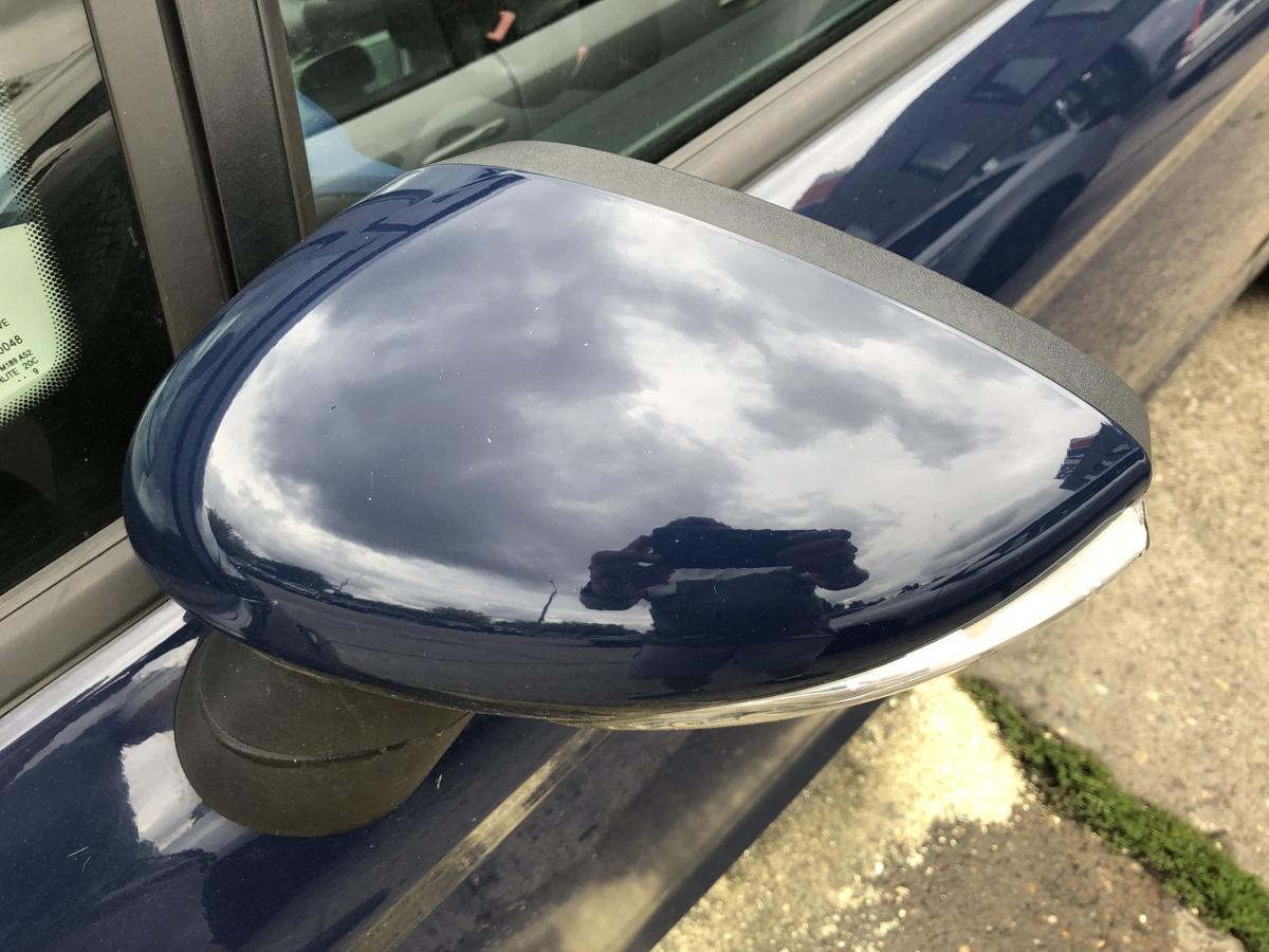 Ford Fiesta JA8 Außenspiegel links Seitenspiegel elektrisch Blazer Blau Spiegel
