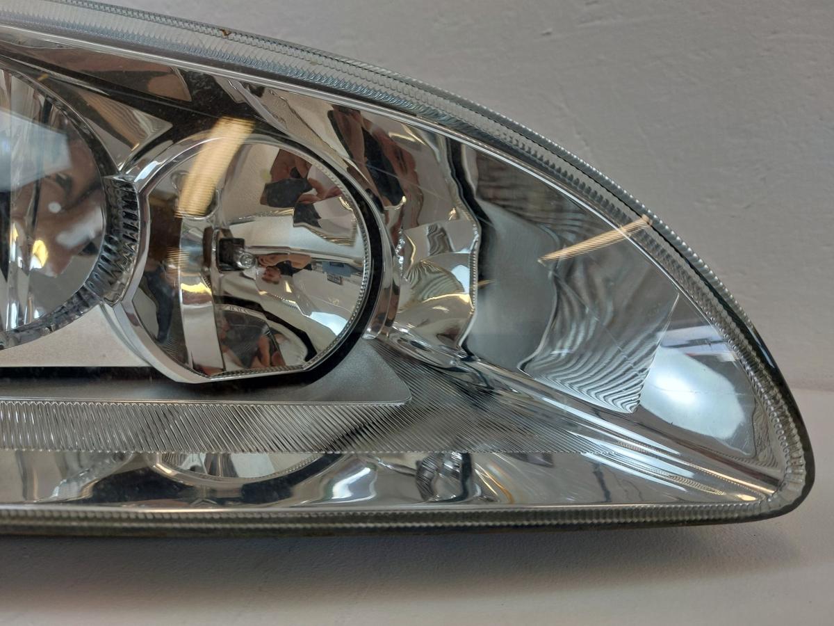 Ford Focus DA3 Scheinwerfer rechts Frontscheinwerfer Halogen Hauptscheinwerfer