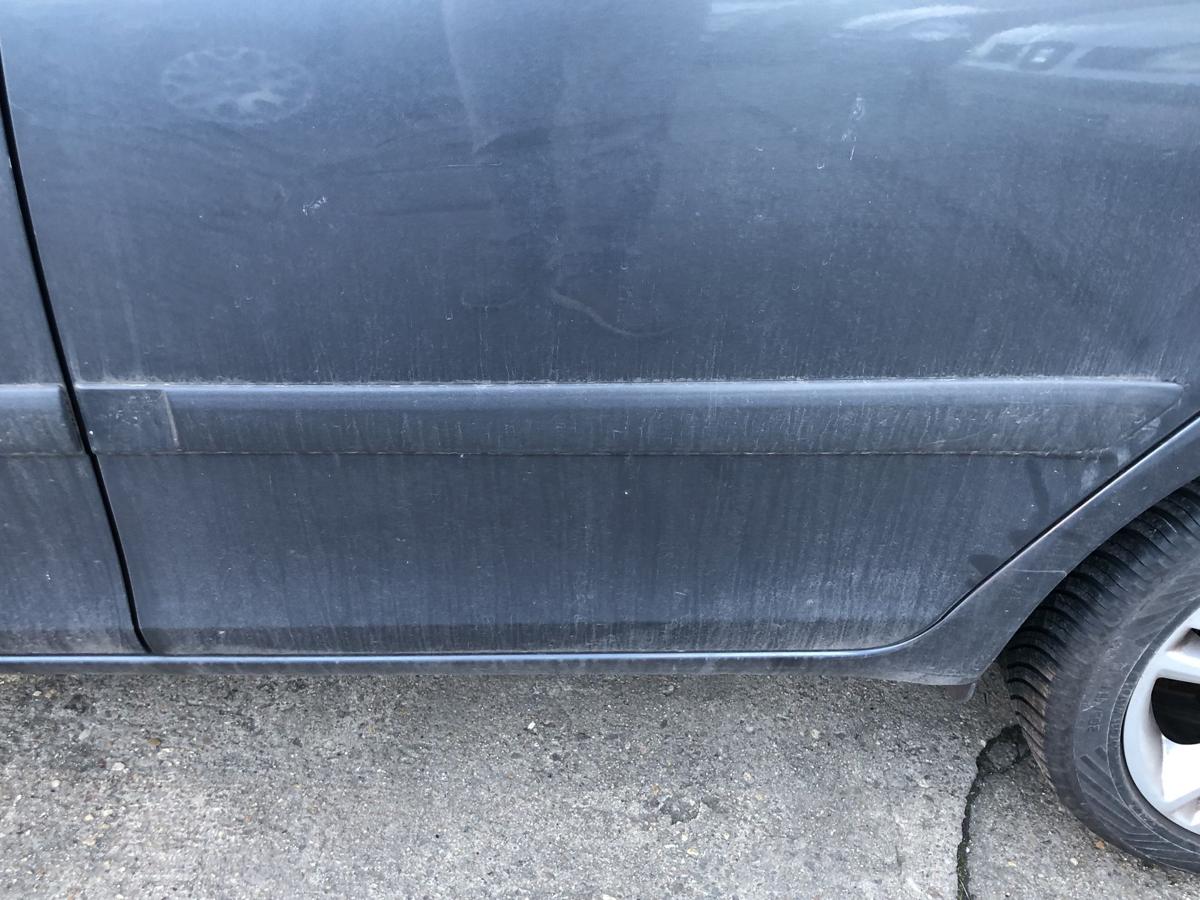 Skoda Fabia 5J T&uuml;r hinten links Fondt&uuml;r nur 5 t&uuml;rer LF8J Antracit Grey