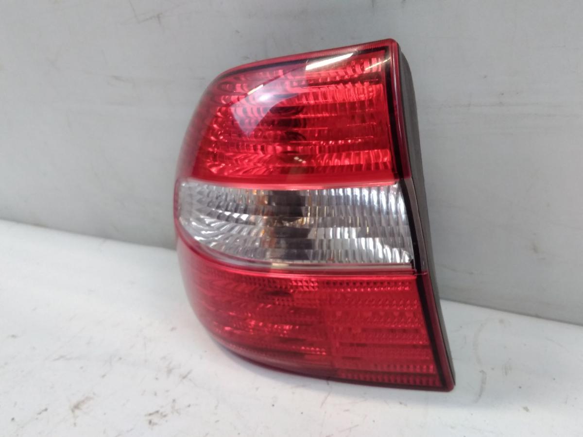 Volvo V40 Kombi original Rückleuchte Schlussleuchte links aussen Facelift BJ2004