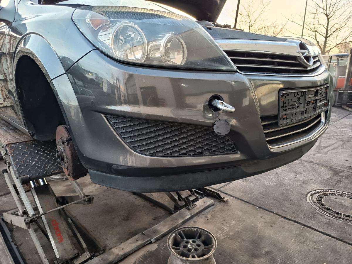 Opel Astra H original Sto&szlig;stange F&auml;nger vorn/Front Z177 Karbongrau Bj 2010
