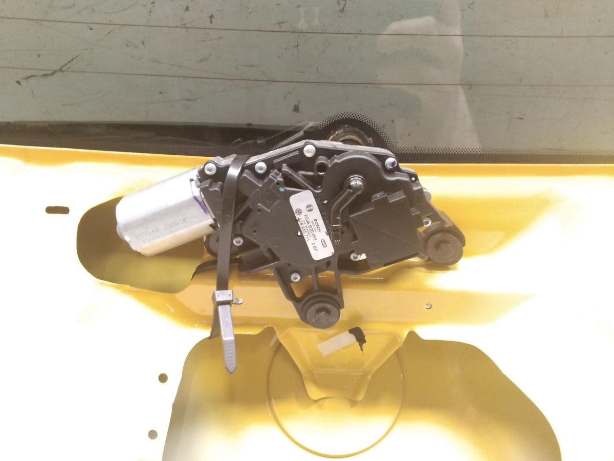 VW Fox 5Z Heckklappe imolagelb LY1C inkl. Heckscheibe und Spoiler Bj.2010