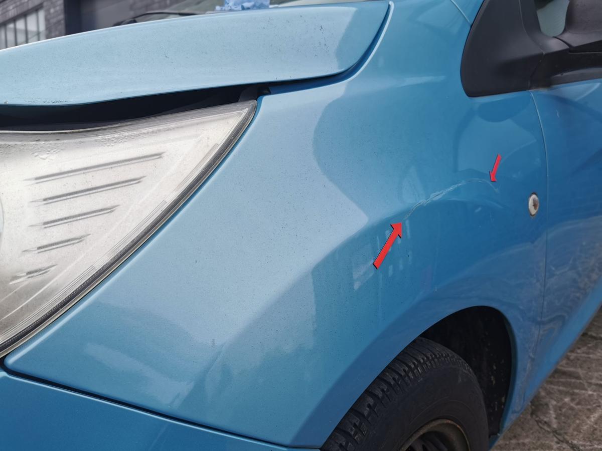 Ford KA RU8 Kotflügel Fender Seitenwand vorn links Scuba Blau KRATZER