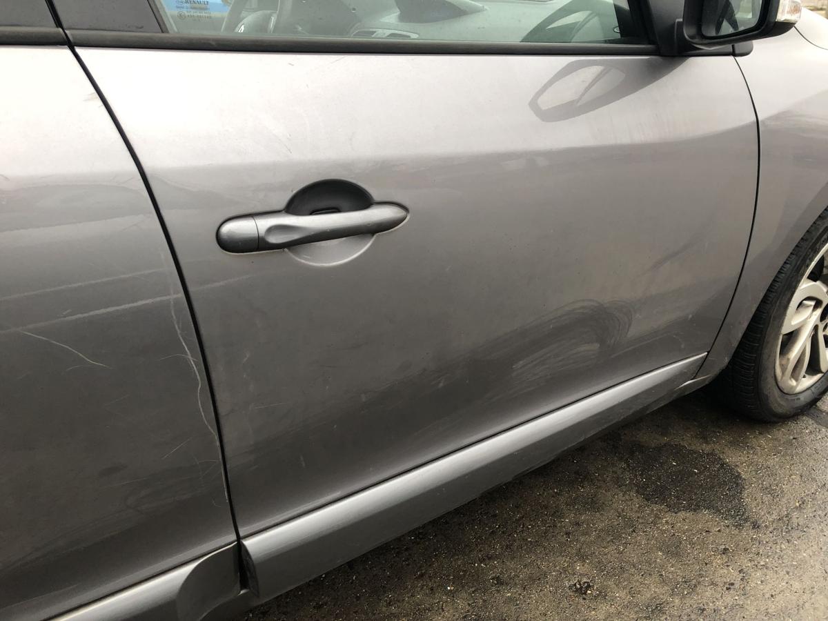 Renault Megane III 3 T&uuml;r vorn rechts Beifahrert&uuml;r im Rohbau TEKNG graumet Rohbau