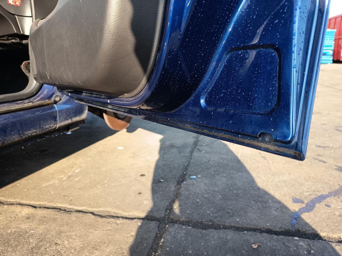 Peugeot 307 original T&uuml;r vorn rechts Beifahrer EGE Chinablau Bj 2004