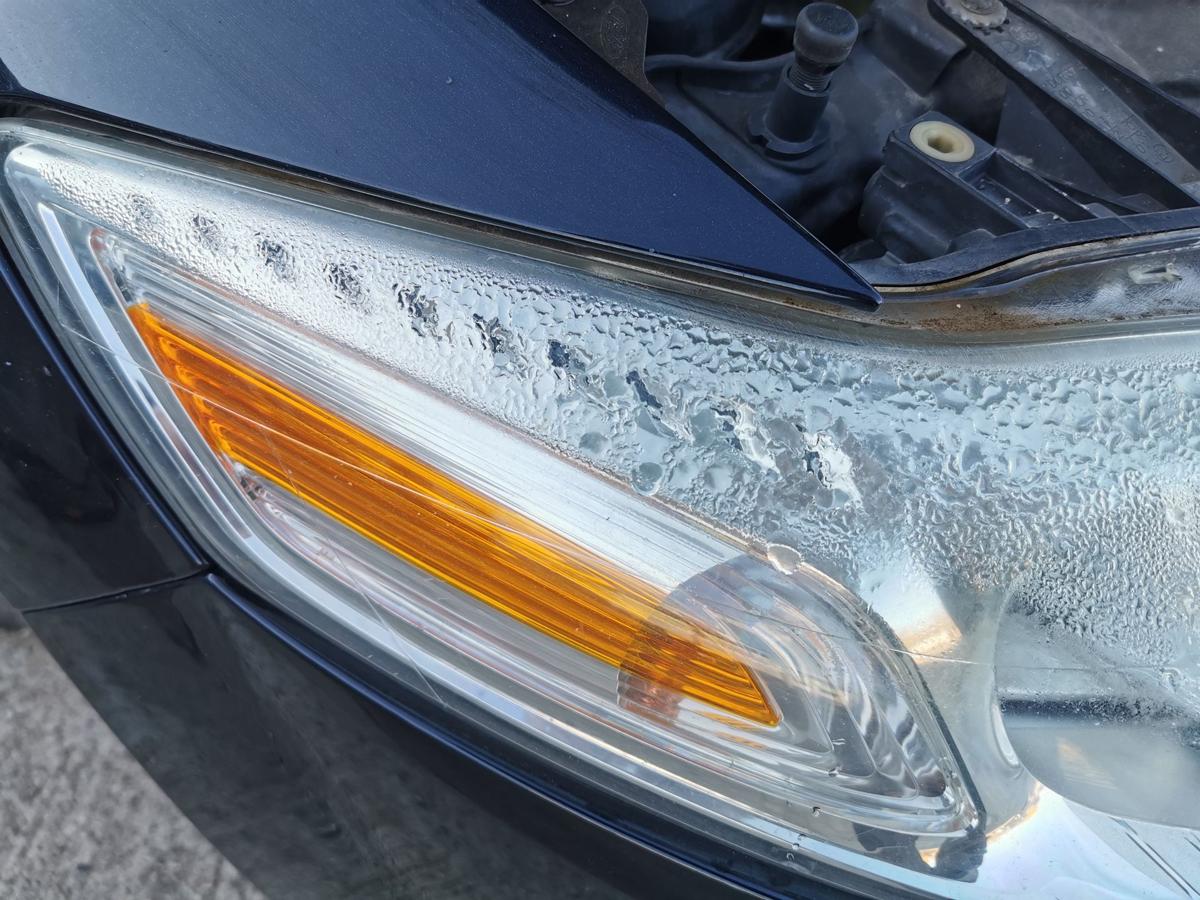 Ford Mondeo BA7 Scheinwerfer Hauptscheinwerfer Xenon vorn rechts -10 DEFEKT NASS