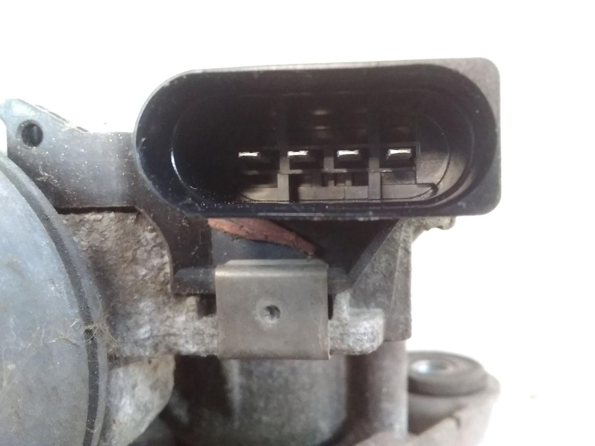 Ford Focus 3 original Wischermotor vorn links Bj.2015
