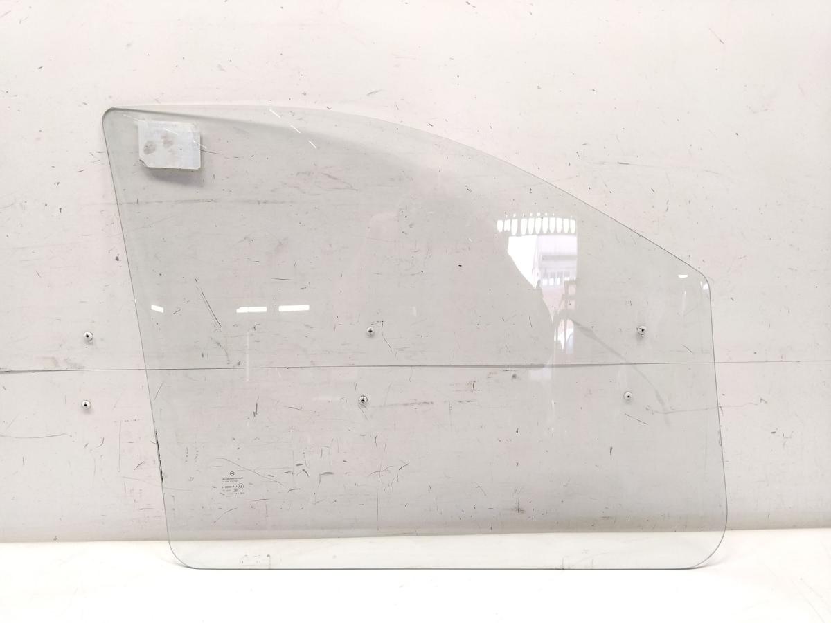 Mercedes Benz Vito 639 original T&uuml;rscheibe vorn links Klarglas BJ2008