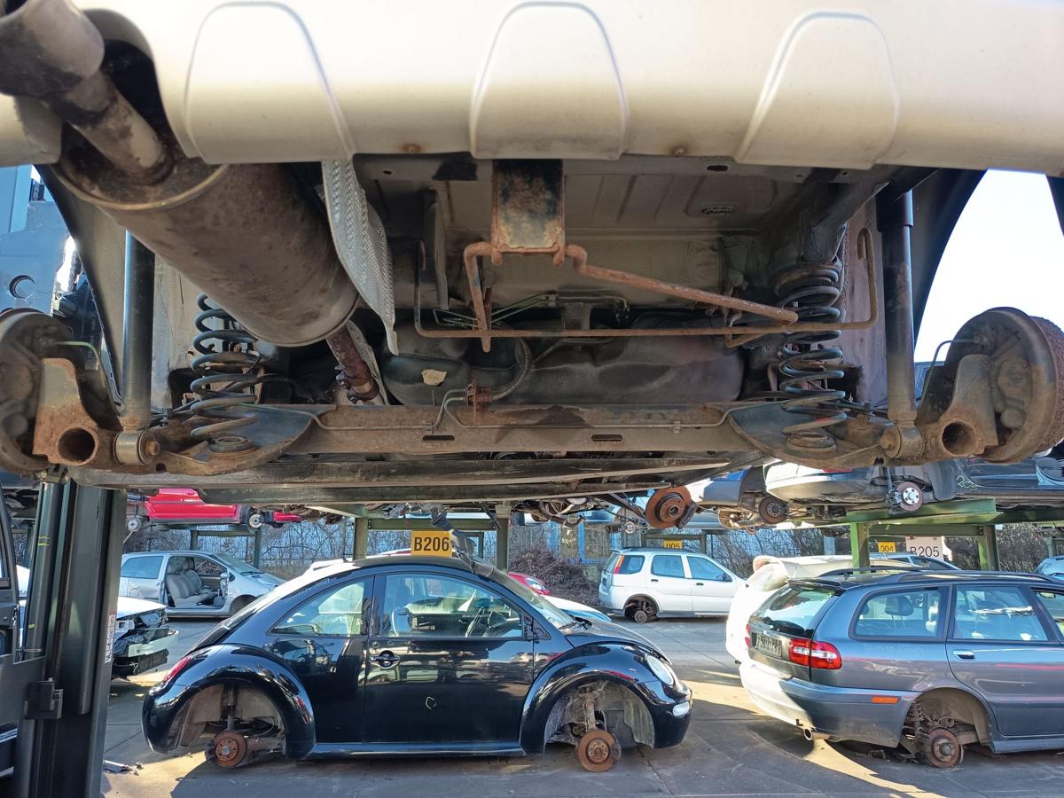 Dacia Sandero Stepway original Hinterachse Tr&auml;ger trommelgebremst ABS Bj 2010