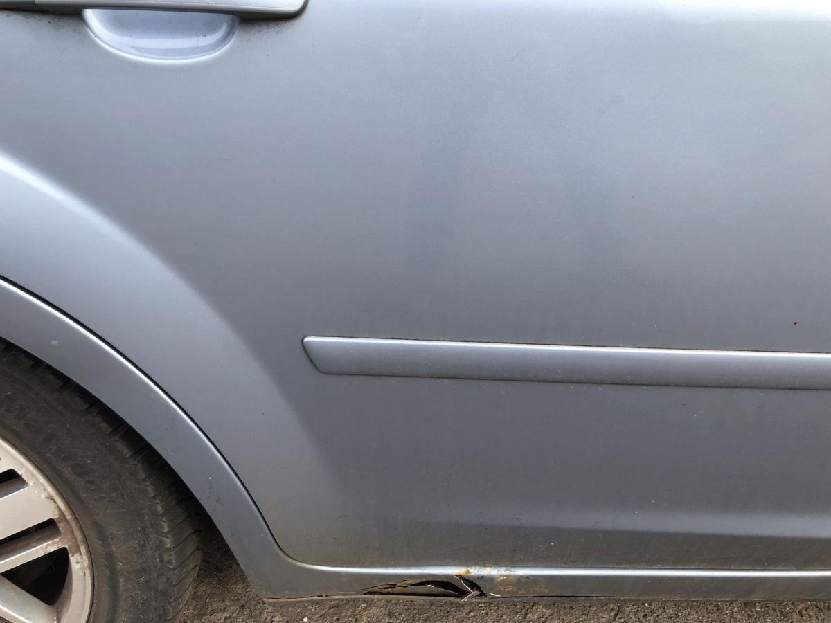 Ford Focus DA3 Limo 4trg T&uuml;r hinten rechts Fondt&uuml;r Rohbau Tonic Metallic bis 08