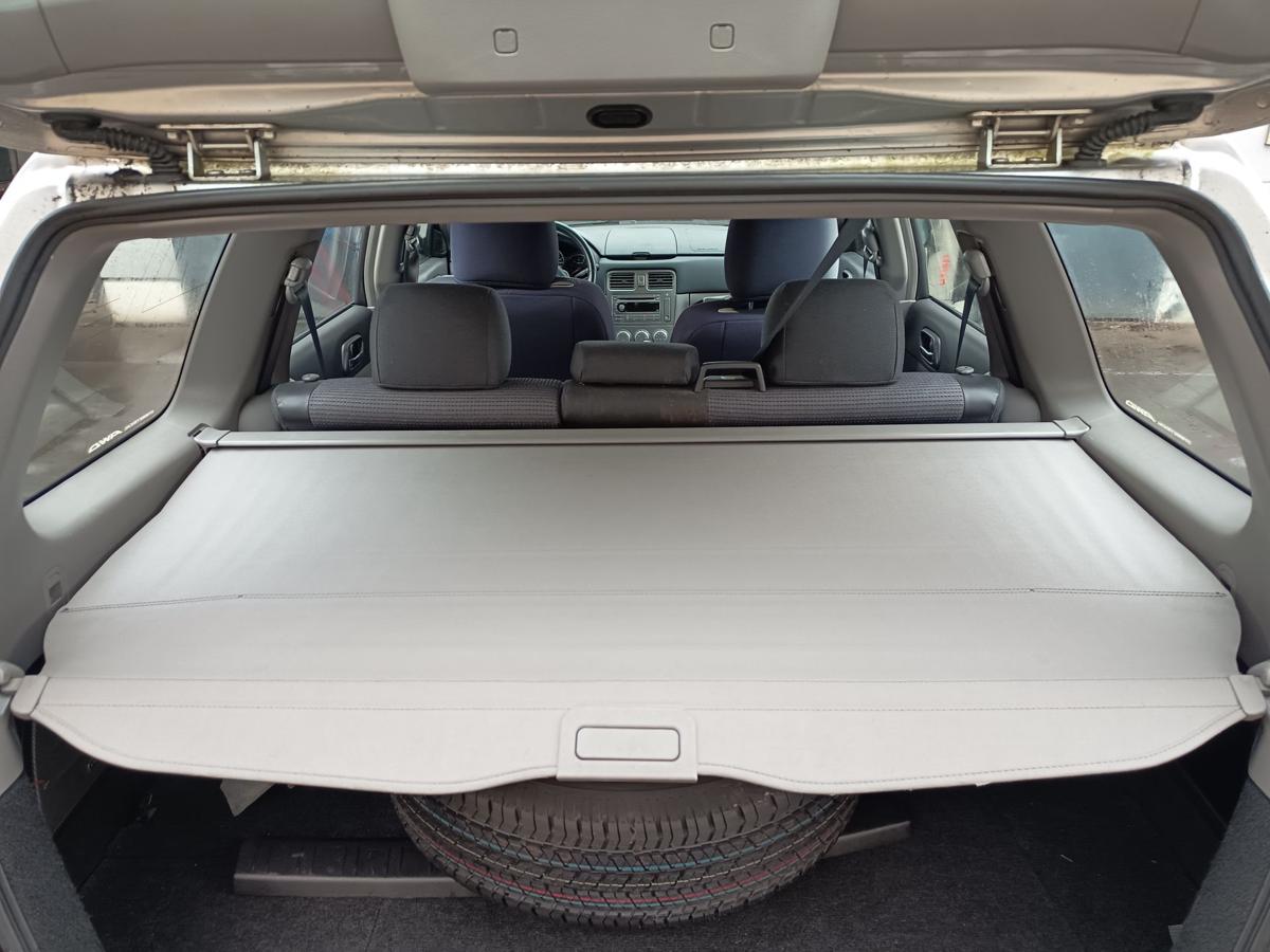 Subaru Forester SG original Laderaumabdeckung Rollo Baujahr 2005