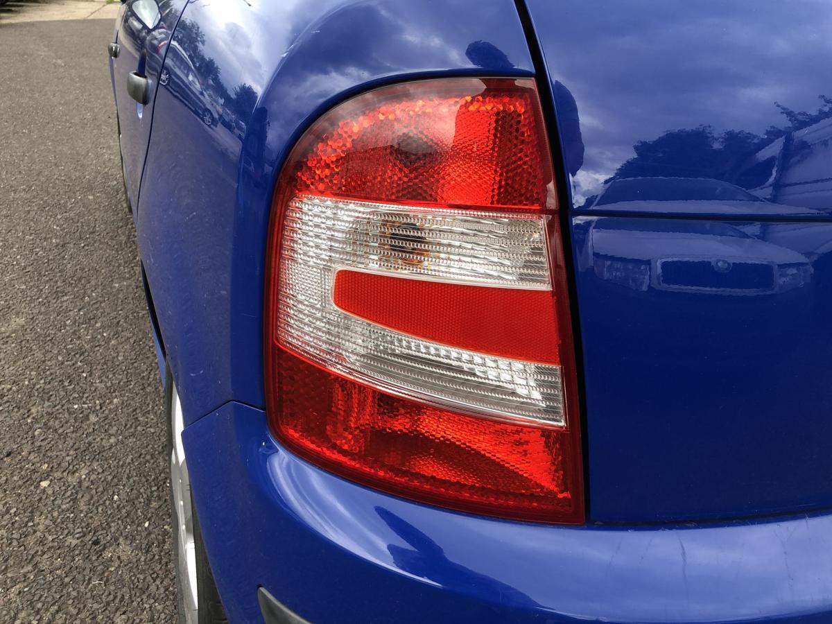 Skoda Fabia 6Y R&uuml;ckleuchte links R&uuml;cklicht Heckleuchte 5-t&uuml;rer ab 2004