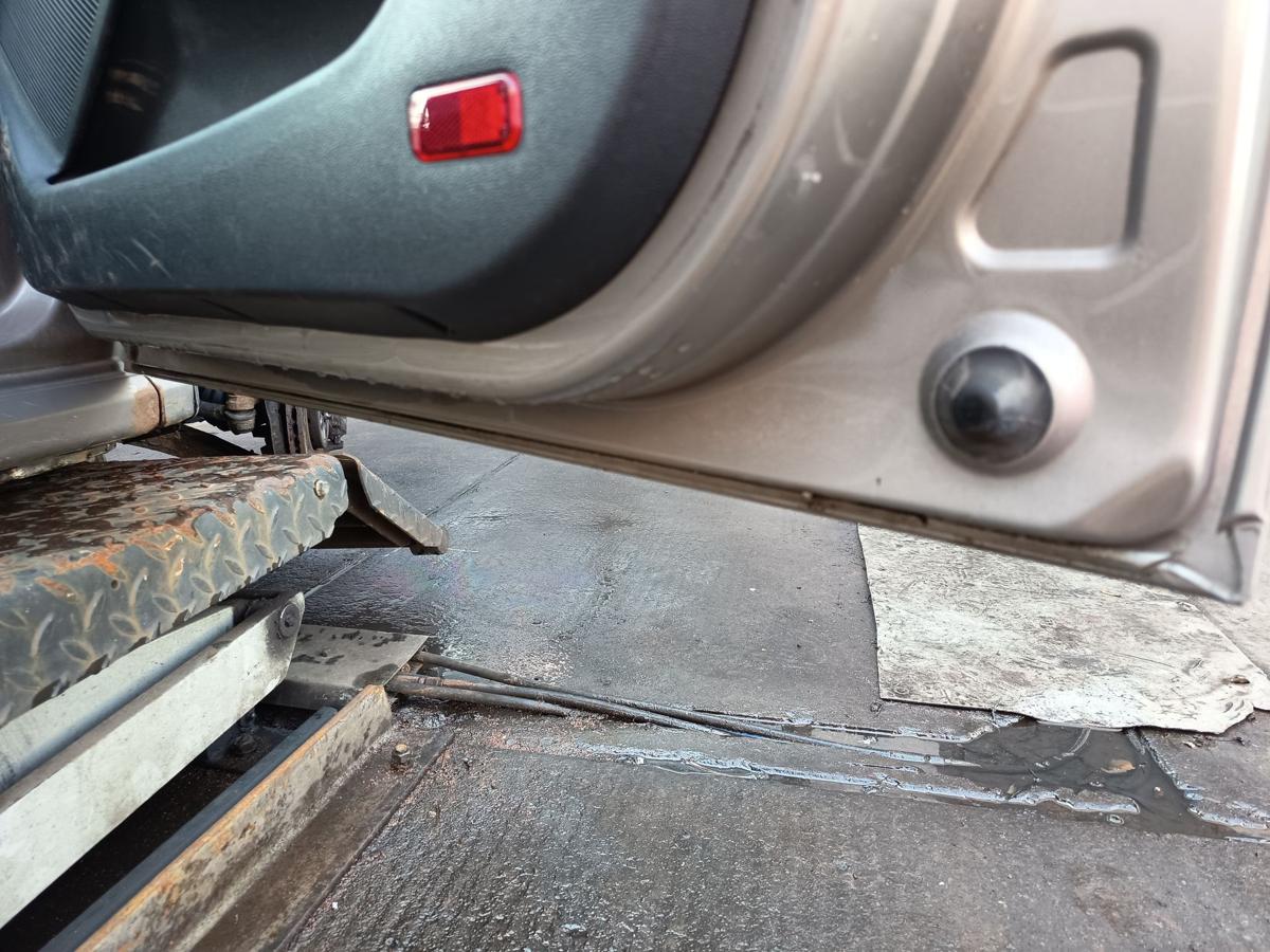 Skoda Fabia 6Y original T&uuml;r vorn rechts Beifahrer F8H Capuccinobeige Bj 2007