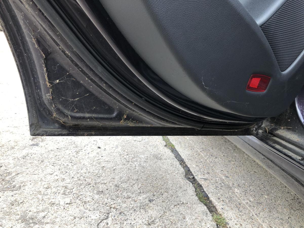 Mercedes CLA C117 bis 16 T&uuml;r hinten links Fondt&uuml;r Rohbau 592 nordlichtviolett