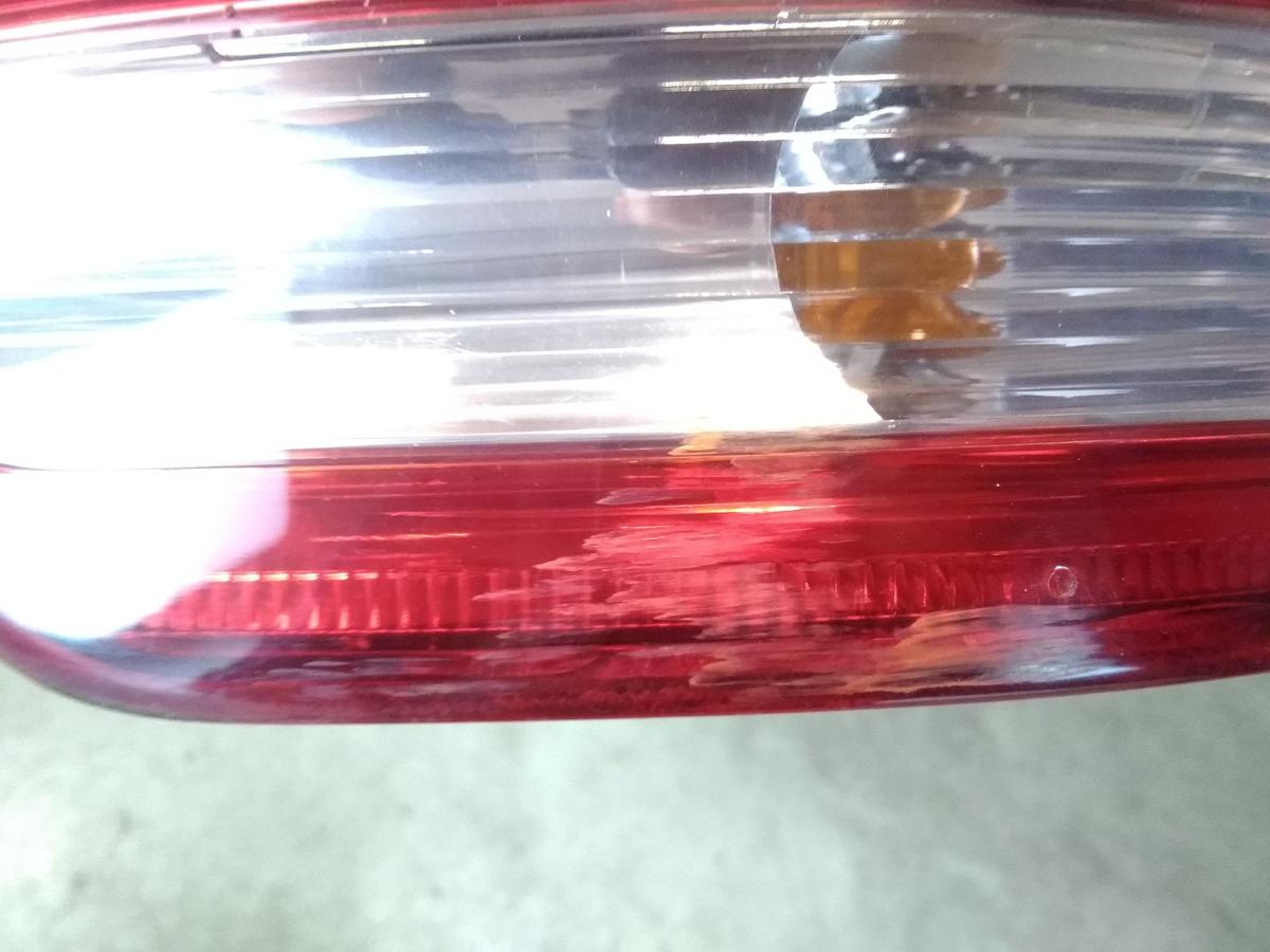 Toyota Avensis Verso original Rückleuchte Heckleuchte links außen Bj.2001