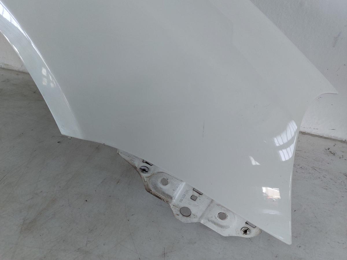 VW Golf 5 1KM Variant Jatta Kotfl&uuml;gel vorn rechts Beifahrer LR9A Campanellweiss