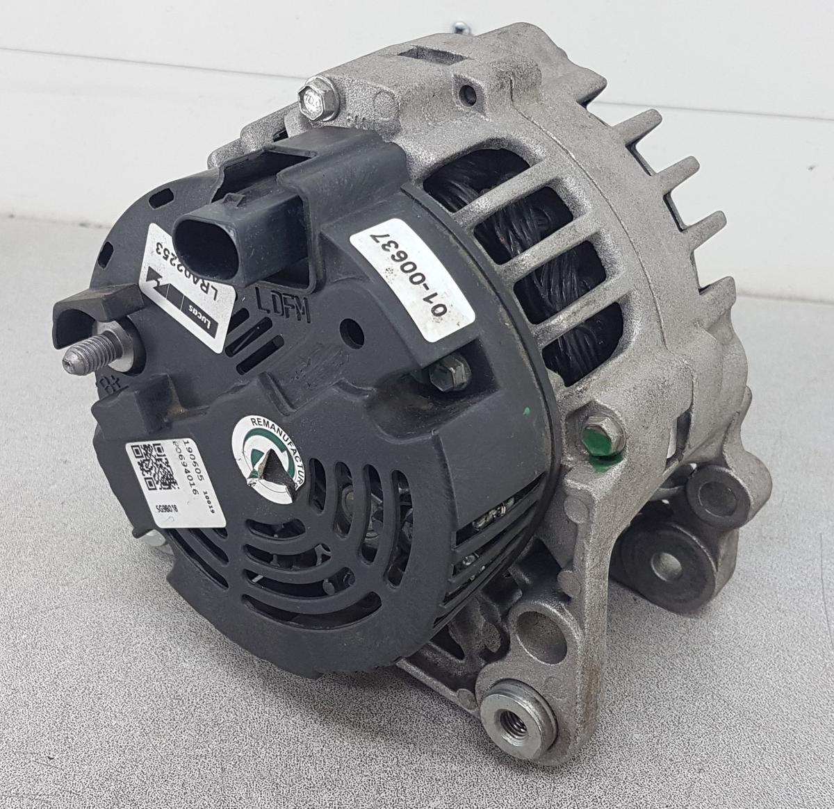 Skoda Fabia 5J Lichtmaschine Generator 90A LRA02253 Bj2013 1,2 51kw CGPA