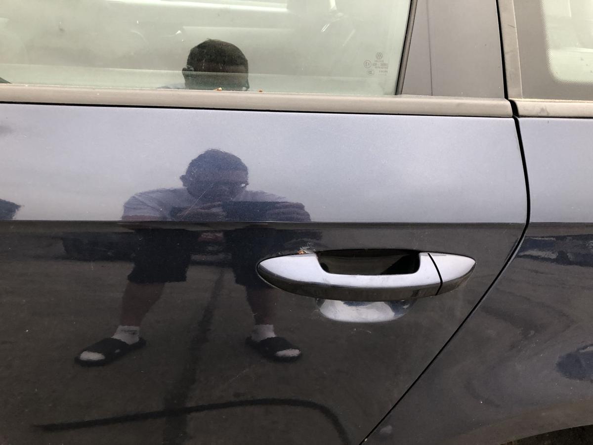 VW Passat 3C B7 Variant T&uuml;r hinten links Fondt&uuml;r im Rohbau Anrostungen LH5X